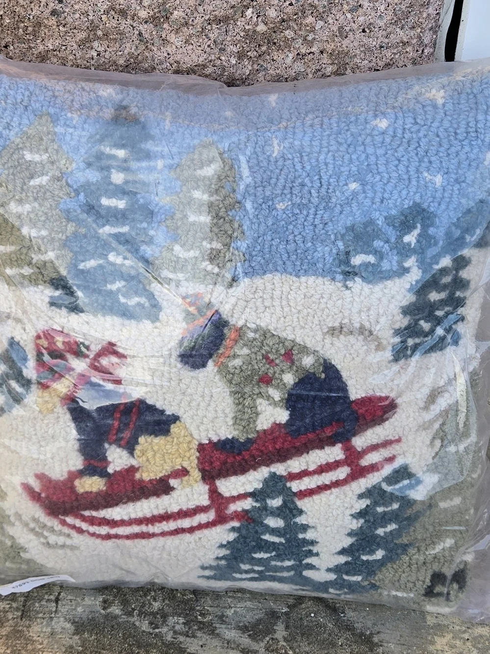Garnet Hill Chandler 4 Corners Hooked Wool Sledding Pillow – Blue, Red, Green